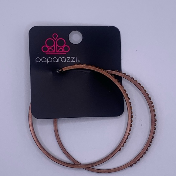 Paparazzi - Picture 2 of 2